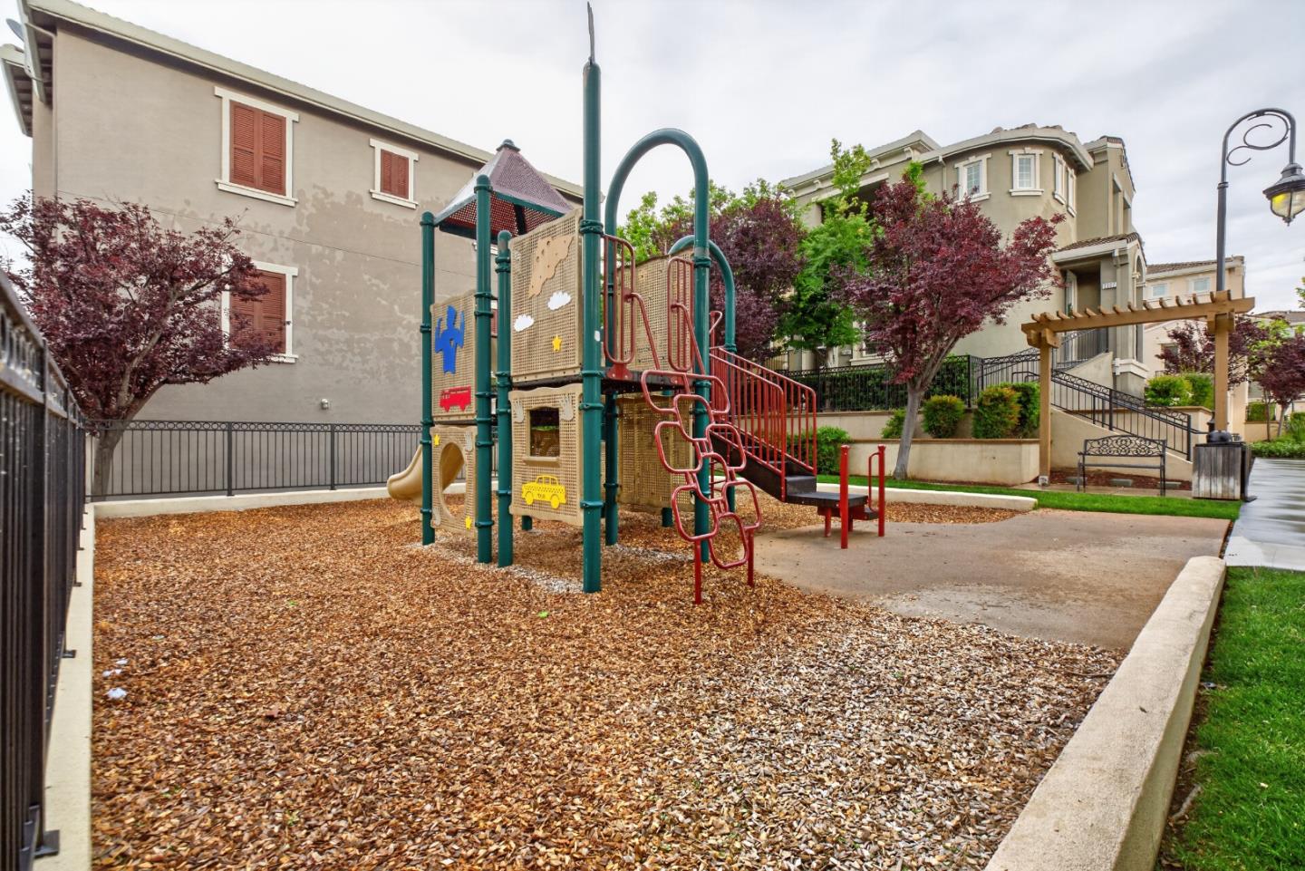 Detail Gallery Image 37 of 37 For 390 Olive Hill Dr, San Jose,  CA 95125 - 2 Beds | 2/1 Baths