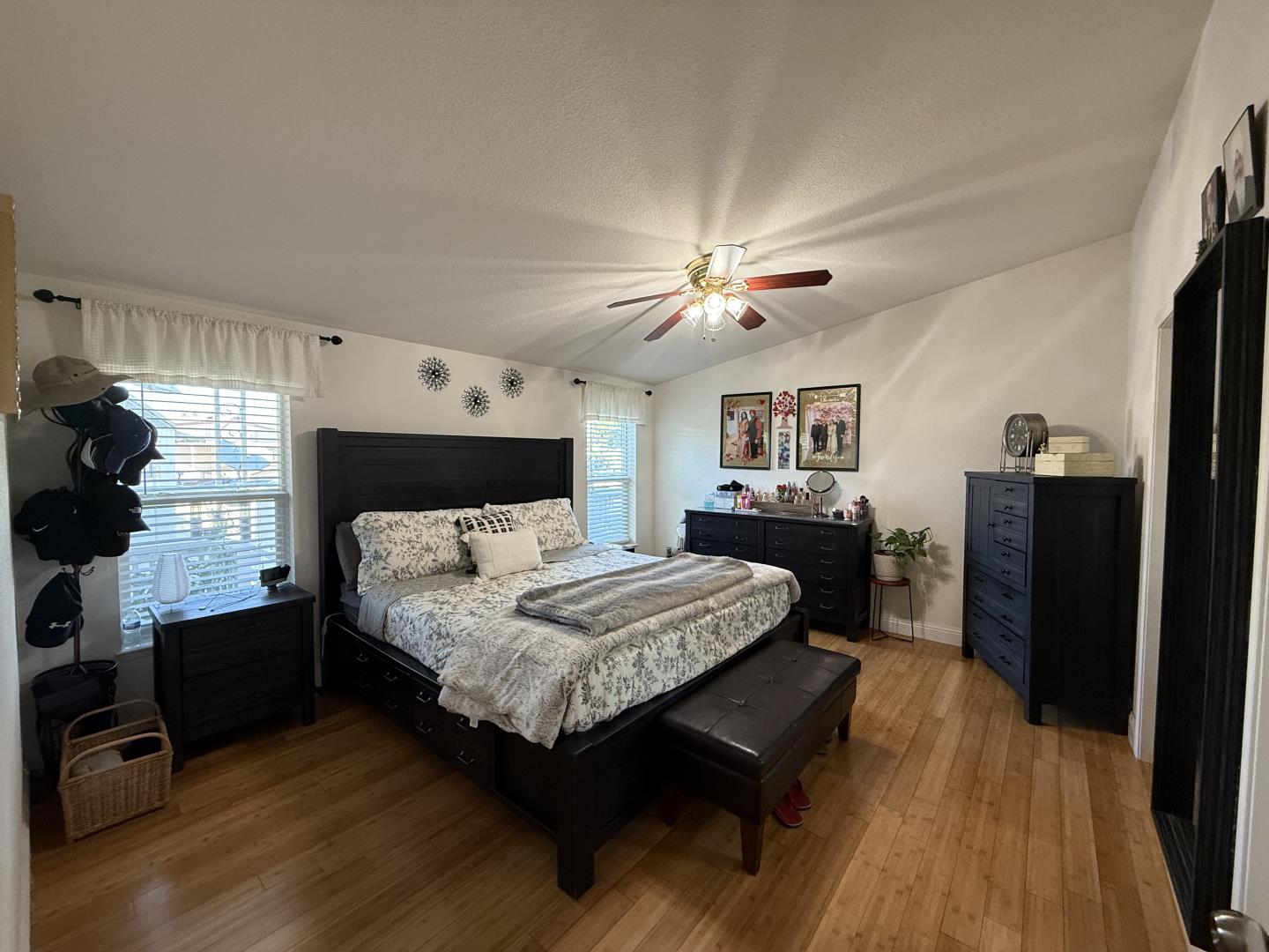 Detail Gallery Image 10 of 11 For 205 Manitoba Ter #205,  Fremont,  CA 94538 - 5 Beds | 3 Baths