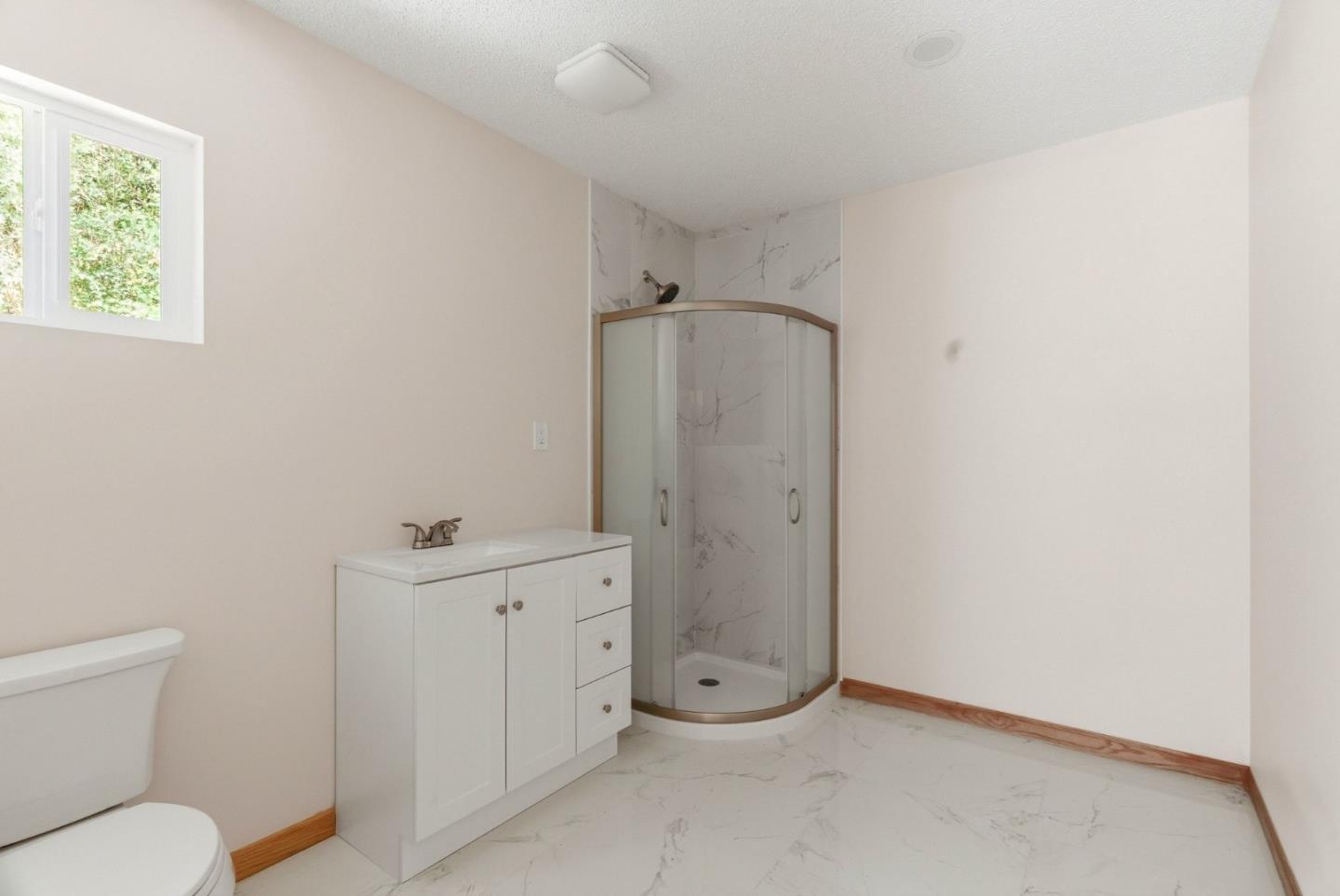 Detail Gallery Image 18 of 32 For 1460 Tucker Rd, Scotts Valley,  CA 95066 - 4 Beds | 2 Baths