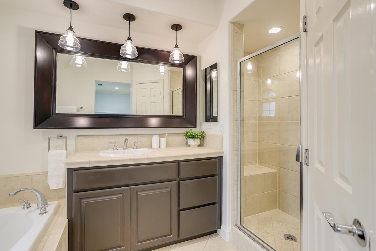 Photo #17: ML82043929 Listing: Photo #17