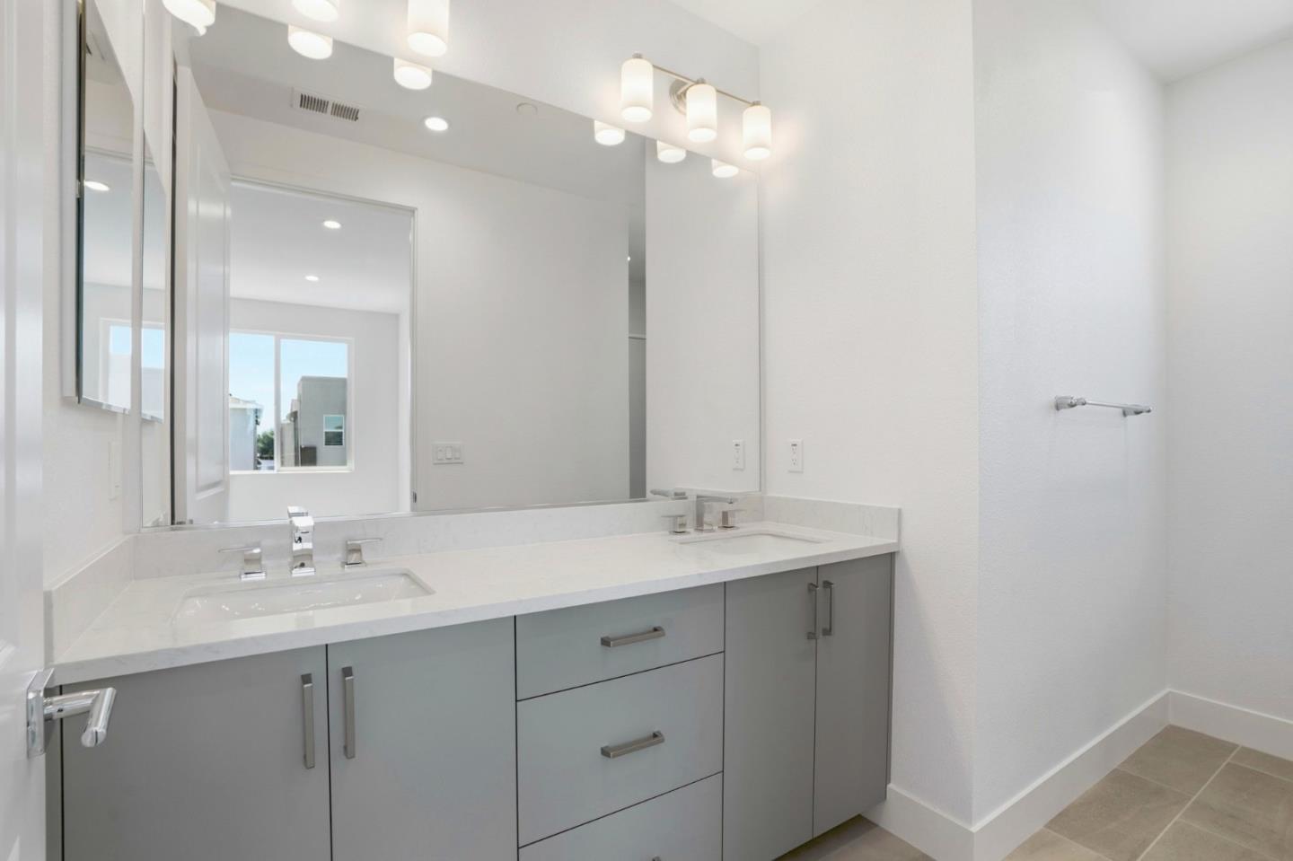 Detail Gallery Image 22 of 24 For 6002 Sunglow Ter, San Ramon,  CA 94583 - 3 Beds | 2/1 Baths