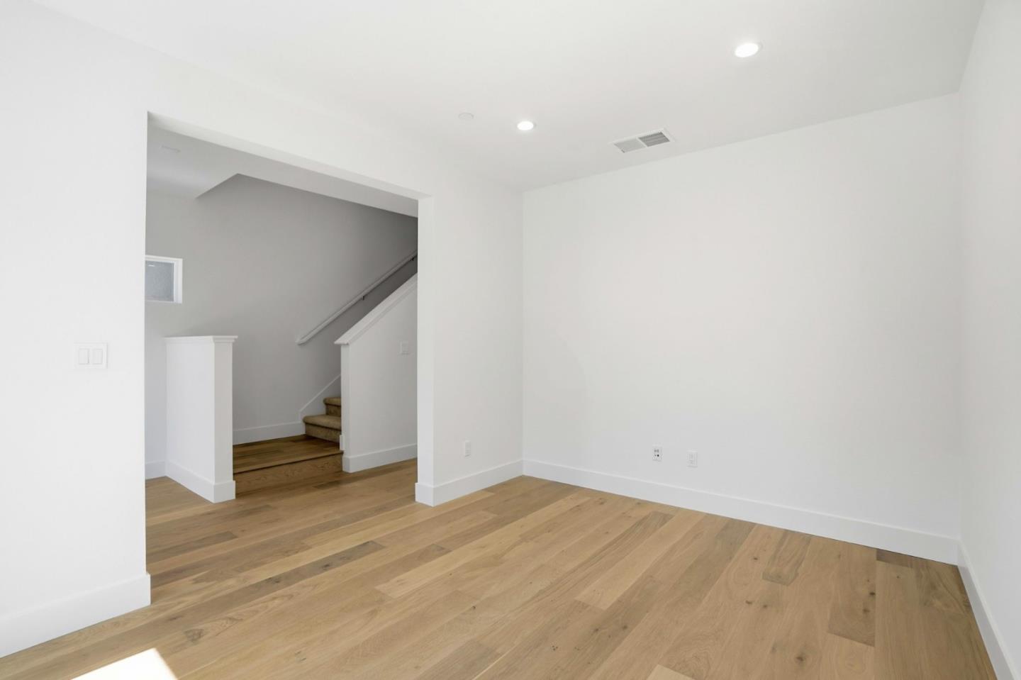 Detail Gallery Image 4 of 24 For 6002 Sunglow Ter, San Ramon,  CA 94583 - 3 Beds | 2/1 Baths