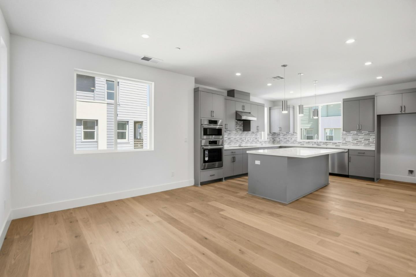 Detail Gallery Image 6 of 24 For 6002 Sunglow Ter, San Ramon,  CA 94583 - 3 Beds | 2/1 Baths