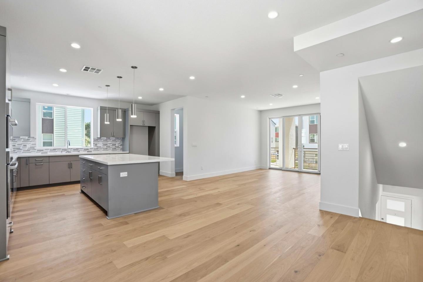 Detail Gallery Image 7 of 24 For 6002 Sunglow Ter, San Ramon,  CA 94583 - 3 Beds | 2/1 Baths