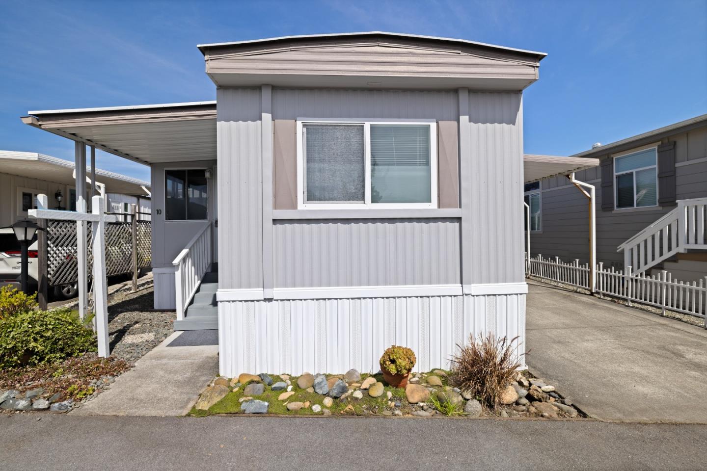 Detail Gallery Image 16 of 17 For 10 Lighthouse Rd #10,  Half Moon Bay,  CA 94019 - 2 Beds | 1 Baths