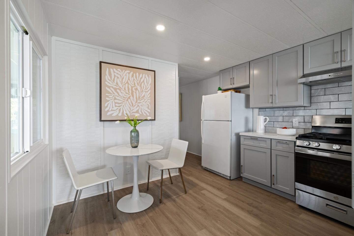 Detail Gallery Image 3 of 17 For 10 Lighthouse Rd #10,  Half Moon Bay,  CA 94019 - 2 Beds | 1 Baths