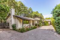 1240 Colonial Oaks DR