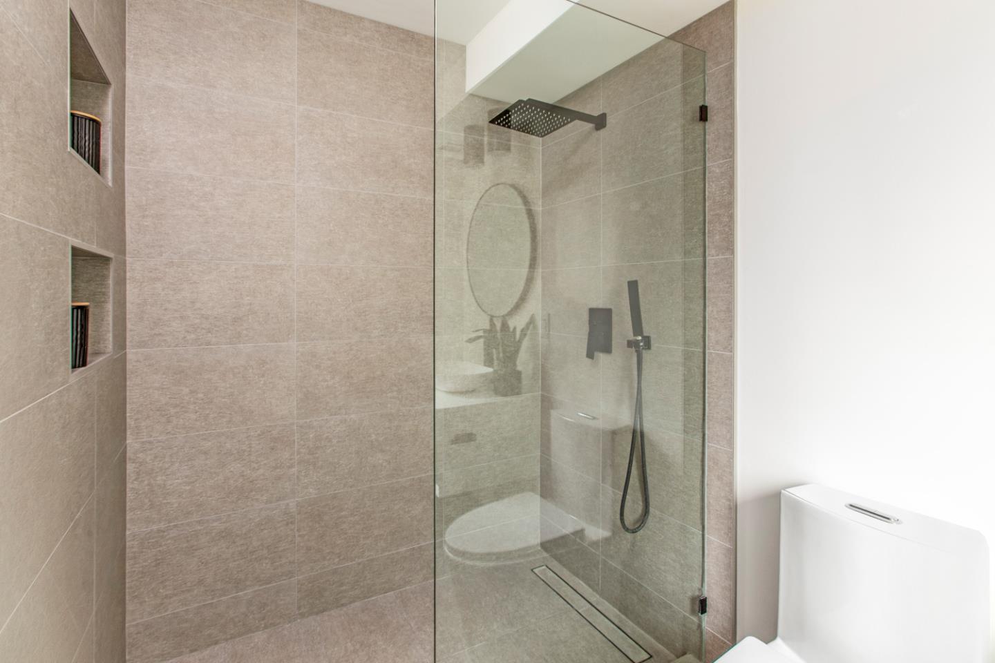 Detail Gallery Image 25 of 37 For 1240 Colonial Oaks Dr, Los Altos,  CA 94024 - 4 Beds | 3/1 Baths