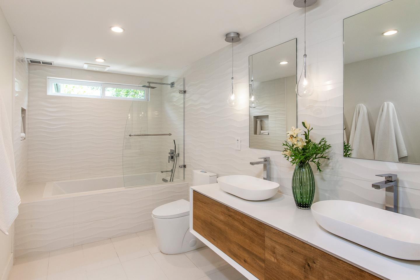 Detail Gallery Image 27 of 37 For 1240 Colonial Oaks Dr, Los Altos,  CA 94024 - 4 Beds | 3/1 Baths