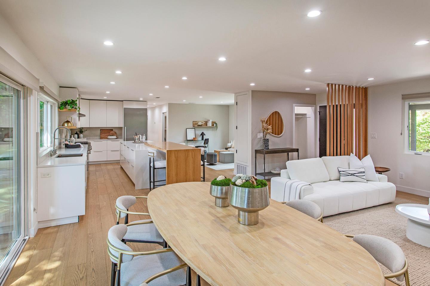 Detail Gallery Image 7 of 37 For 1240 Colonial Oaks Dr, Los Altos,  CA 94024 - 4 Beds | 3/1 Baths