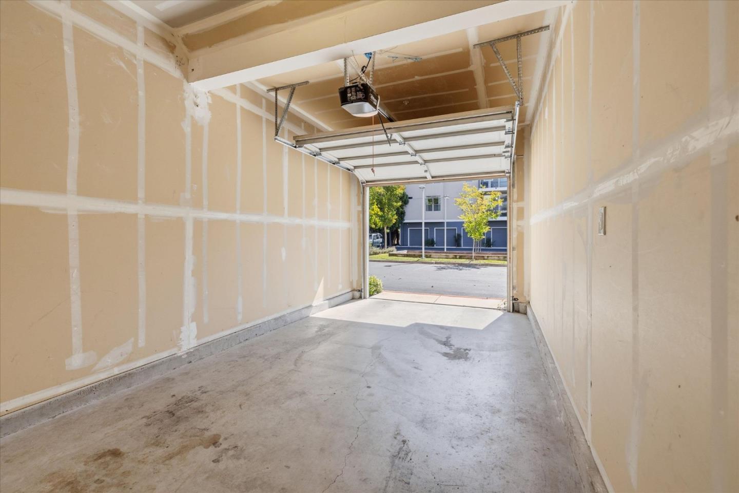 Photo #24: ML82043938 Listing: Photo #24