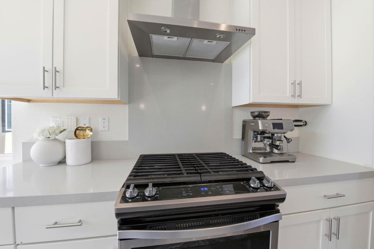 Detail Gallery Image 15 of 49 For 2449 Washington Blvd, Fremont,  CA 94539 - 4 Beds | 3/1 Baths