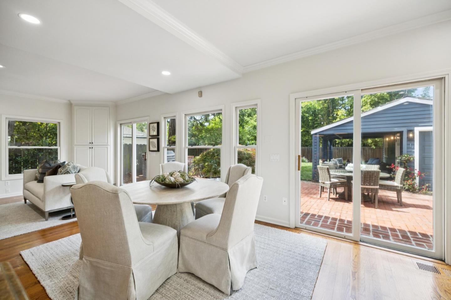 Detail Gallery Image 15 of 36 For 151 Lowell Ave, Palo Alto,  CA 94301 - 5 Beds | 4/1 Baths