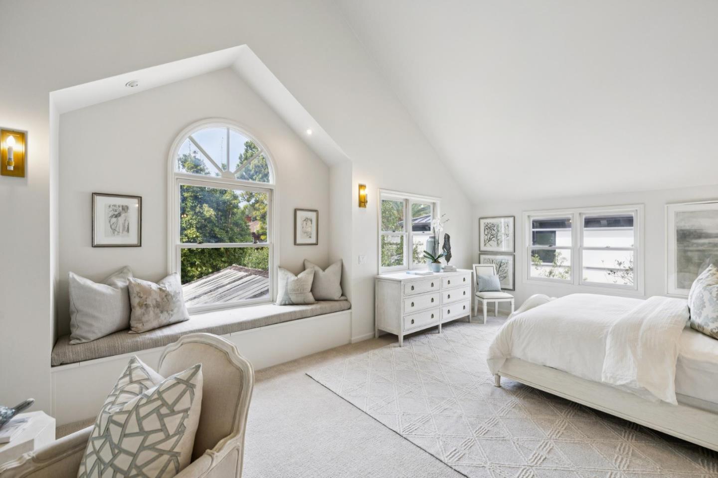 Detail Gallery Image 19 of 36 For 151 Lowell Ave, Palo Alto,  CA 94301 - 5 Beds | 4/1 Baths