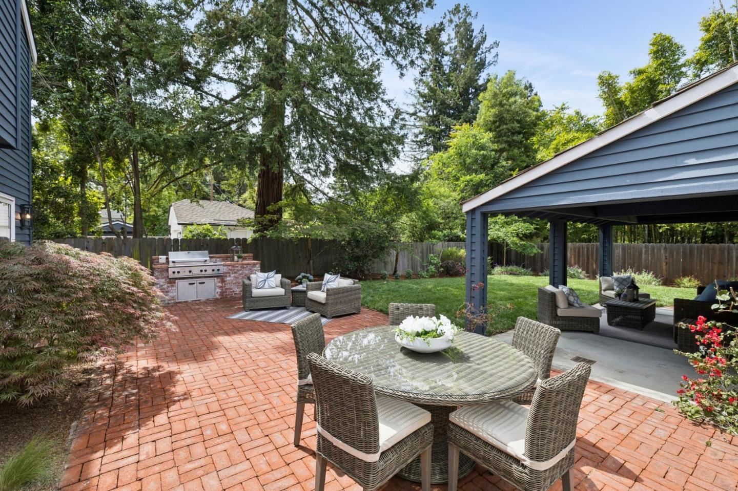 Detail Gallery Image 32 of 36 For 151 Lowell Ave, Palo Alto,  CA 94301 - 5 Beds | 4/1 Baths