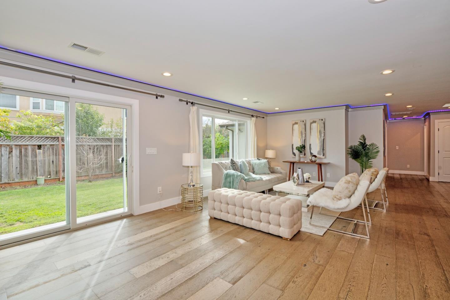 Detail Gallery Image 13 of 46 For 6026 Dial Way, San Jose,  CA 95129 - 4 Beds | 3 Baths