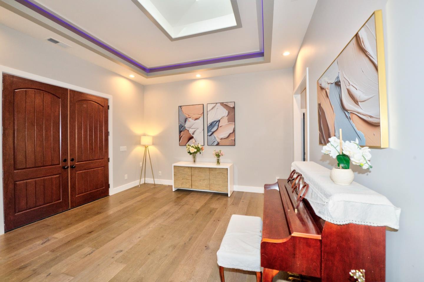 Detail Gallery Image 5 of 46 For 6026 Dial Way, San Jose,  CA 95129 - 4 Beds | 3 Baths