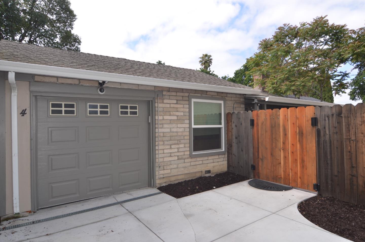 Detail Gallery Image 5 of 27 For 1164 Clinton St, Redwood City,  CA 94061 - – Beds | – Baths