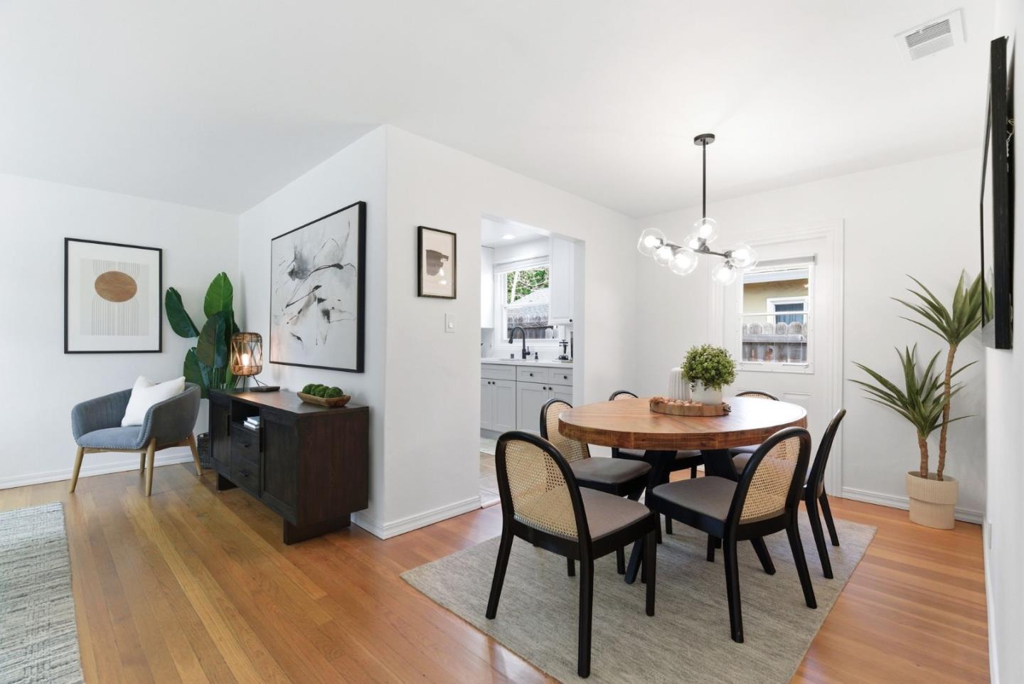 Detail Gallery Image 11 of 33 For 103 W Arques Ave, Sunnyvale,  CA 94085 - 3 Beds | 2 Baths