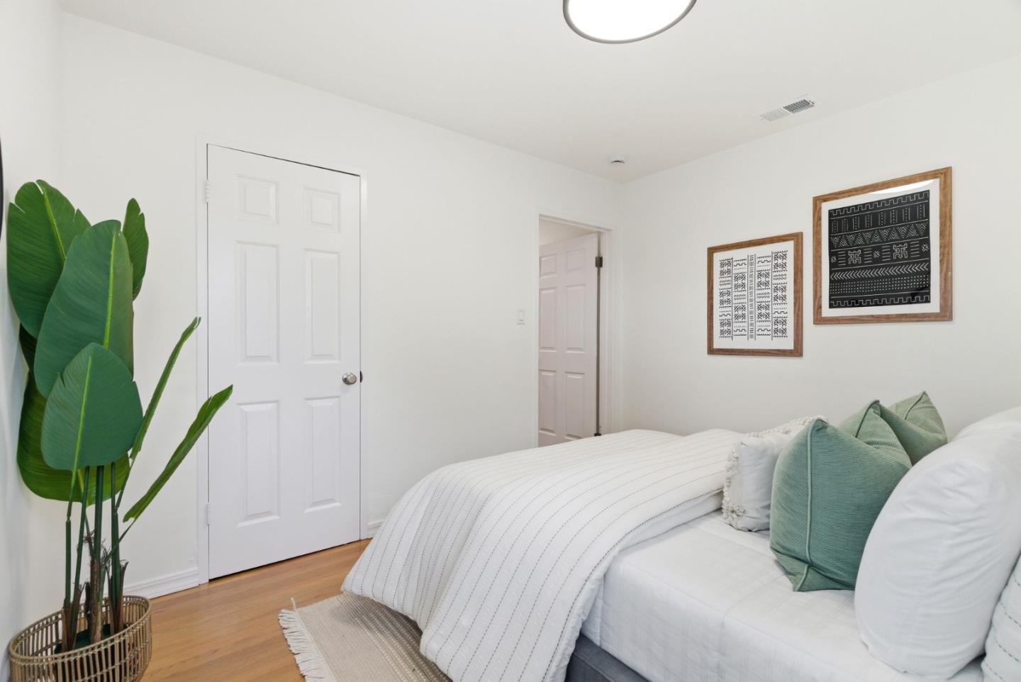Detail Gallery Image 20 of 33 For 103 W Arques Ave, Sunnyvale,  CA 94085 - 3 Beds | 2 Baths