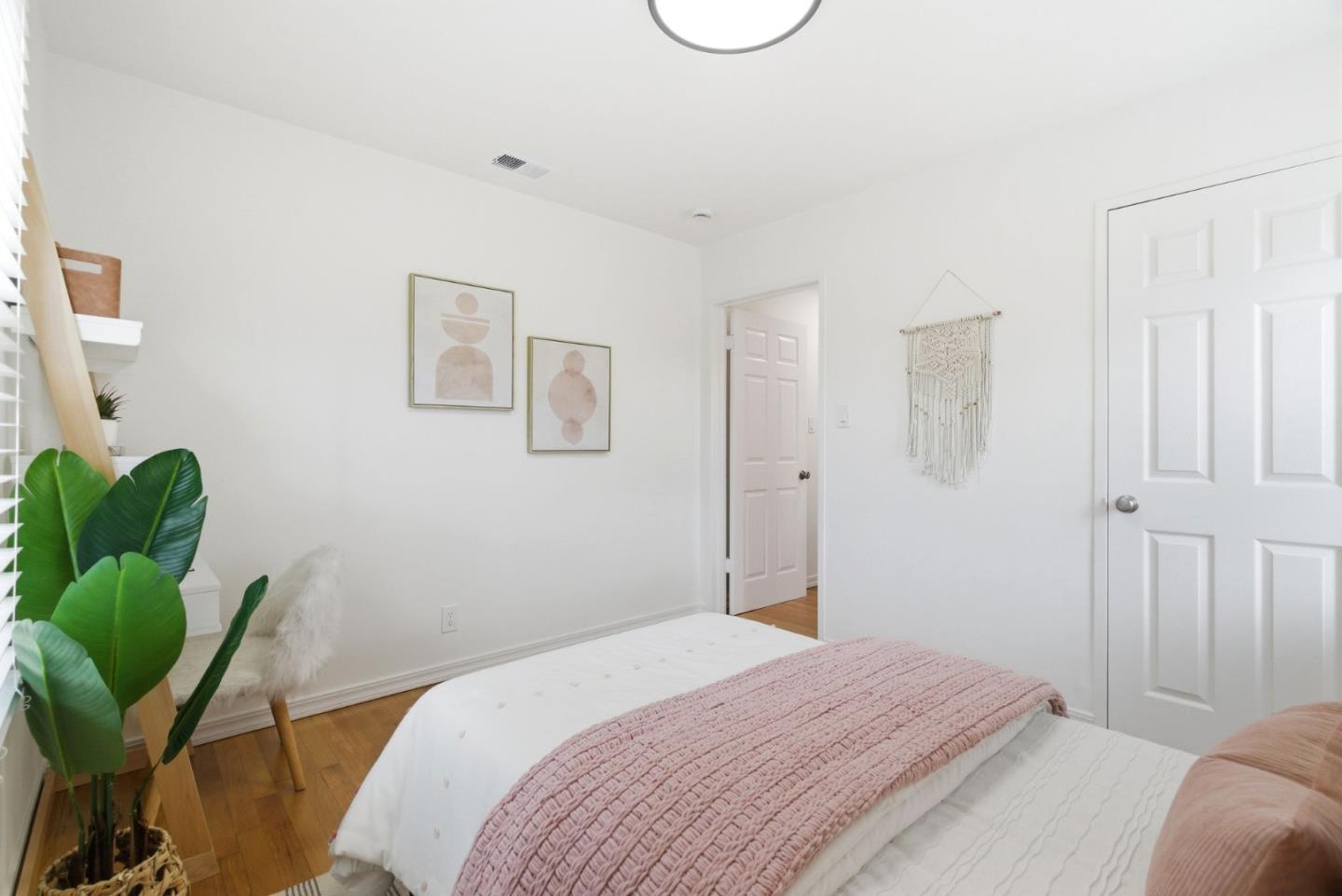 Detail Gallery Image 23 of 33 For 103 W Arques Ave, Sunnyvale,  CA 94085 - 3 Beds | 2 Baths