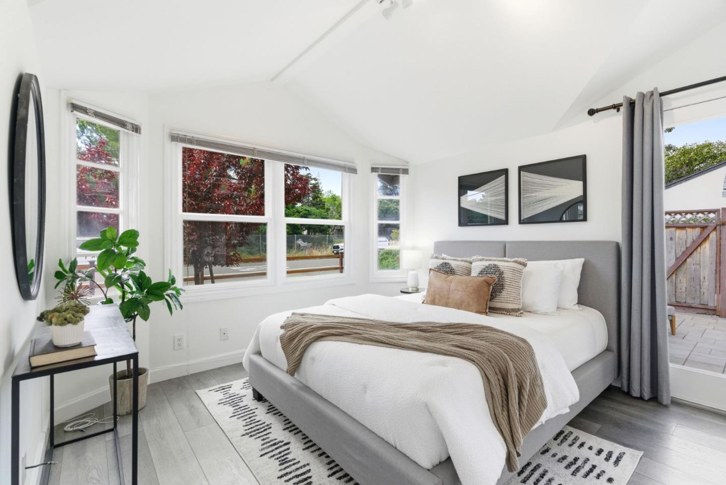 Detail Gallery Image 28 of 33 For 103 W Arques Ave, Sunnyvale,  CA 94085 - 3 Beds | 2 Baths