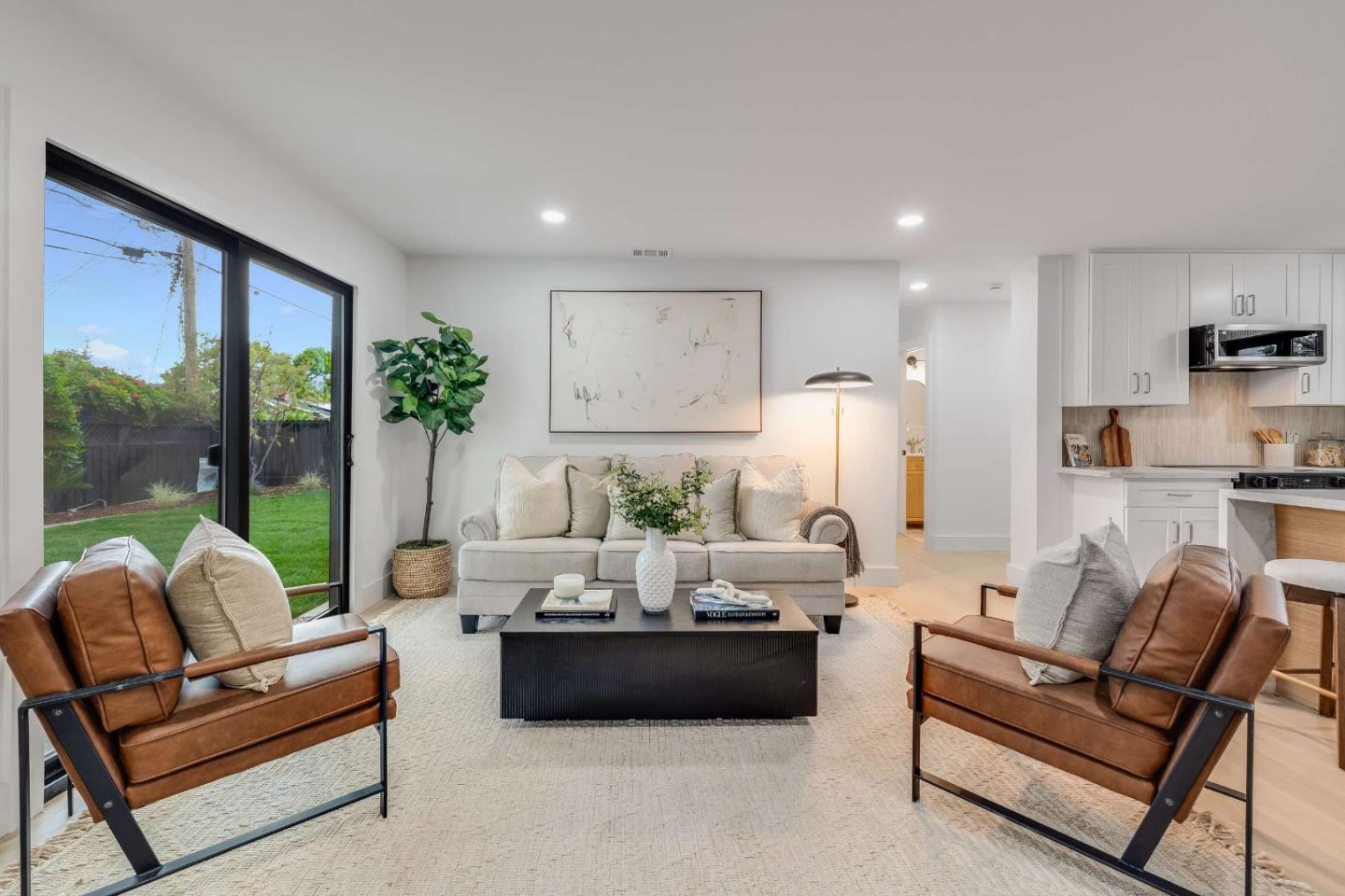 Front Image Thumbnail for ML82043976