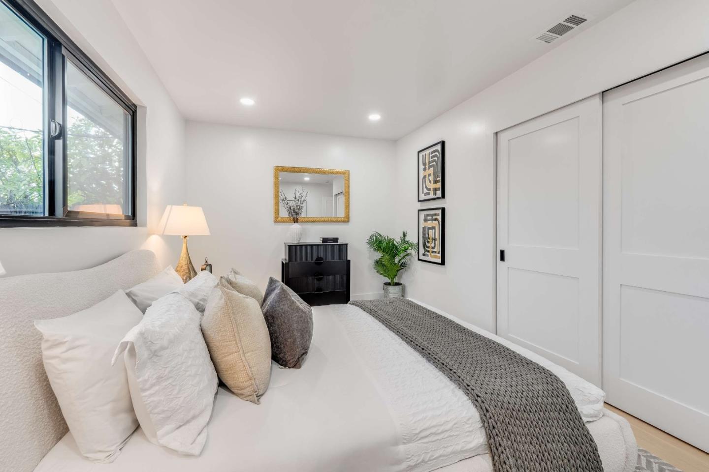 Detail Gallery Image 23 of 42 For 1650 S Wolfe Rd, Sunnyvale,  CA 94087 - 3 Beds | 2 Baths