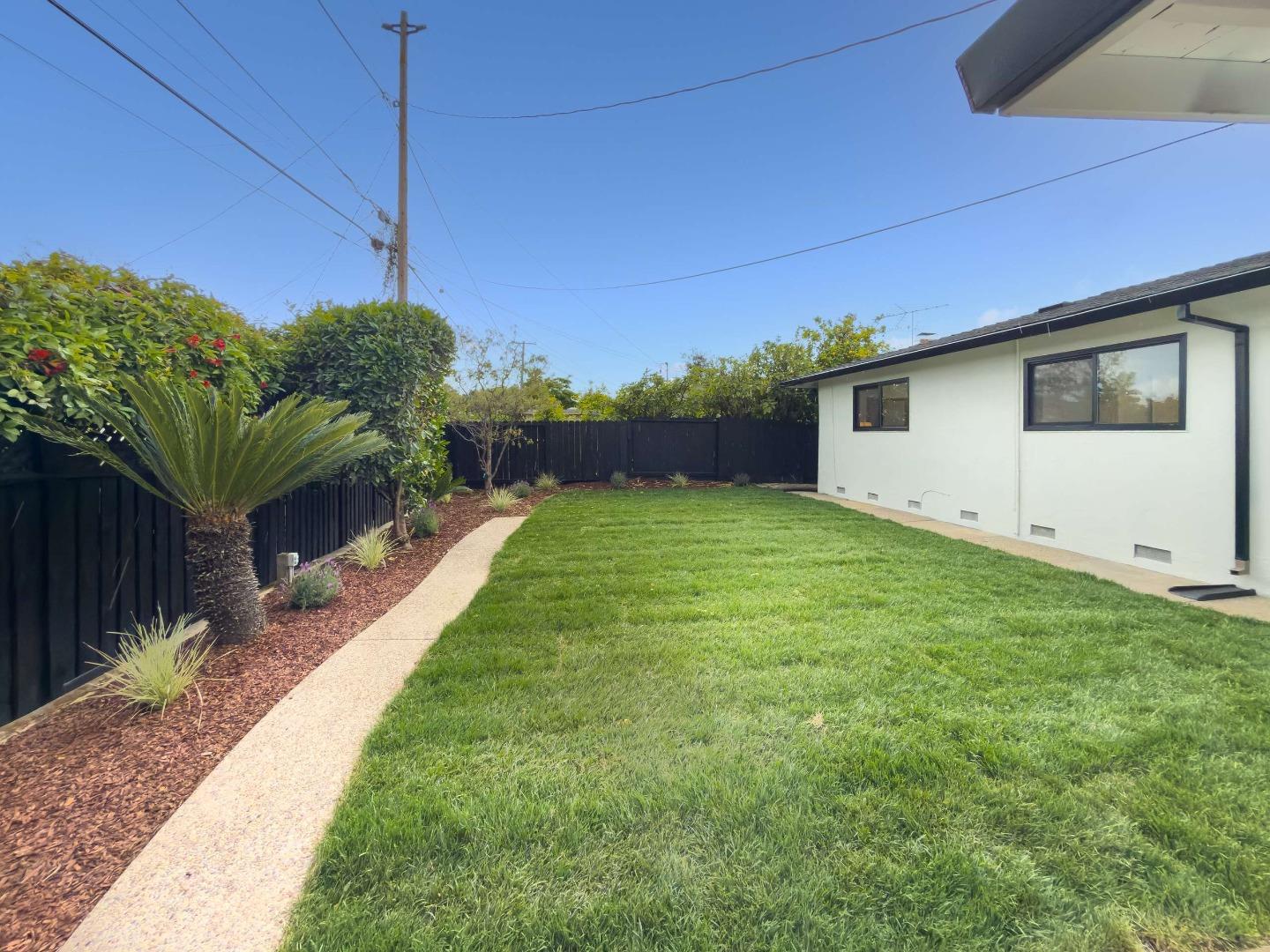 Detail Gallery Image 30 of 42 For 1650 S Wolfe Rd, Sunnyvale,  CA 94087 - 3 Beds | 2 Baths