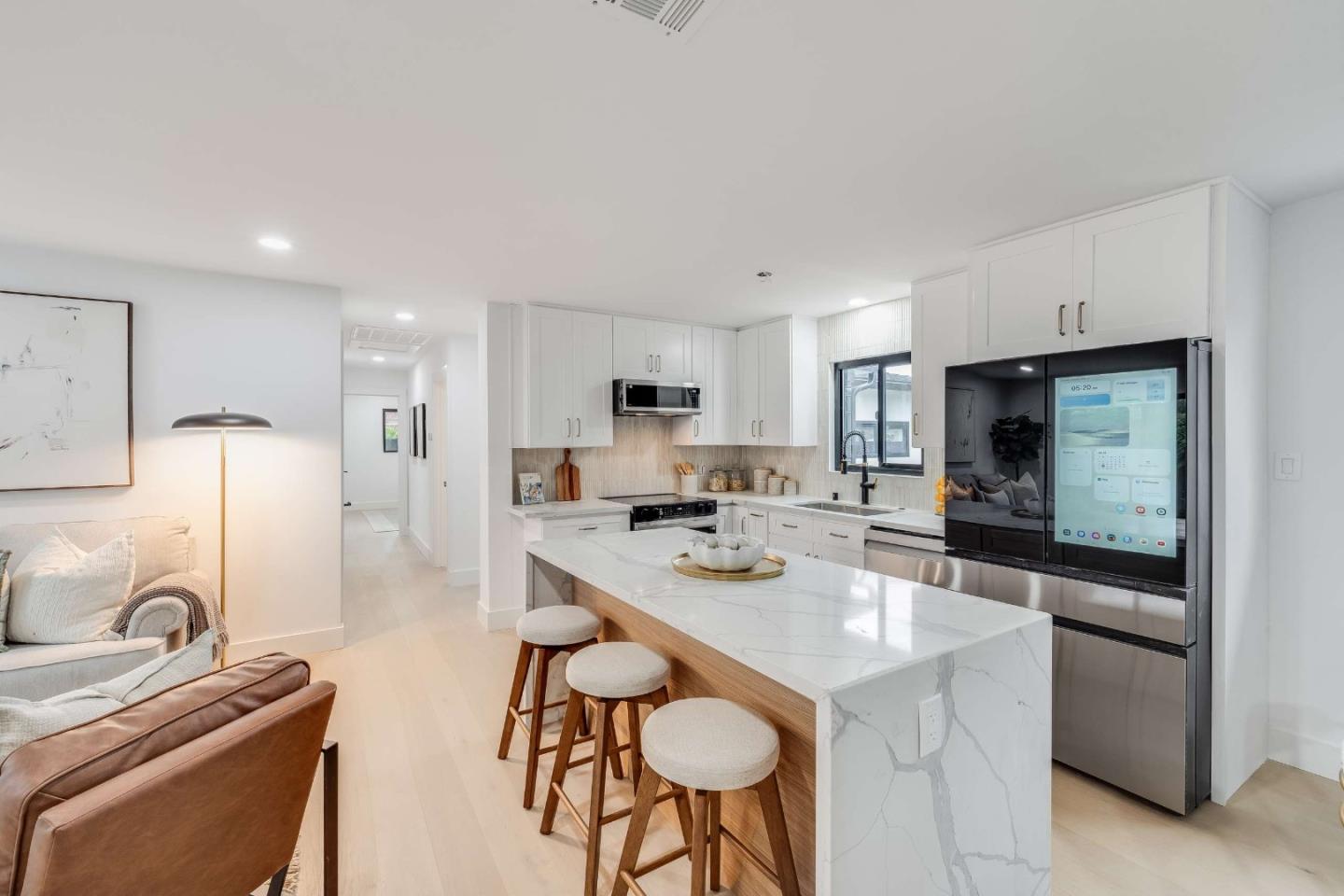 Detail Gallery Image 8 of 42 For 1650 S Wolfe Rd, Sunnyvale,  CA 94087 - 3 Beds | 2 Baths