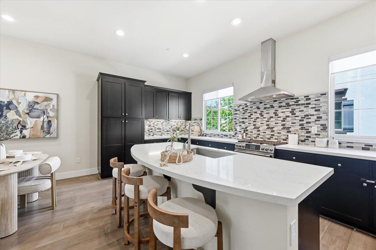 Detail Gallery Image 15 of 78 For 157 Jeffrey Ter, Sunnyvale,  CA 94086 - 3 Beds | 2/1 Baths