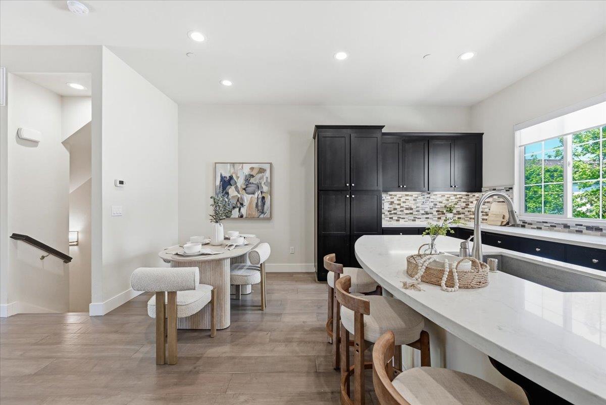 Detail Gallery Image 16 of 78 For 157 Jeffrey Ter, Sunnyvale,  CA 94086 - 3 Beds | 2/1 Baths