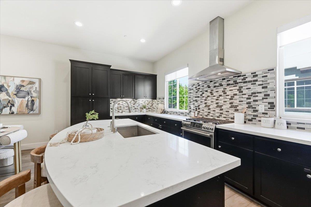 Detail Gallery Image 19 of 78 For 157 Jeffrey Ter, Sunnyvale,  CA 94086 - 3 Beds | 2/1 Baths