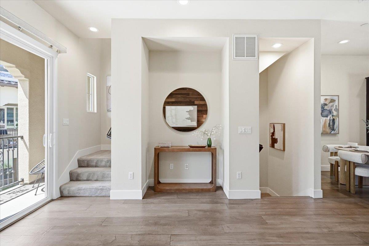 Detail Gallery Image 24 of 78 For 157 Jeffrey Ter, Sunnyvale,  CA 94086 - 3 Beds | 2/1 Baths