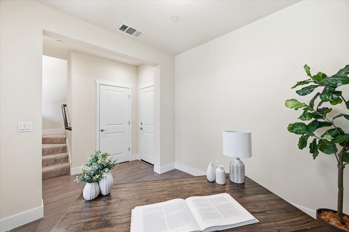 Detail Gallery Image 46 of 78 For 157 Jeffrey Ter, Sunnyvale,  CA 94086 - 3 Beds | 2/1 Baths