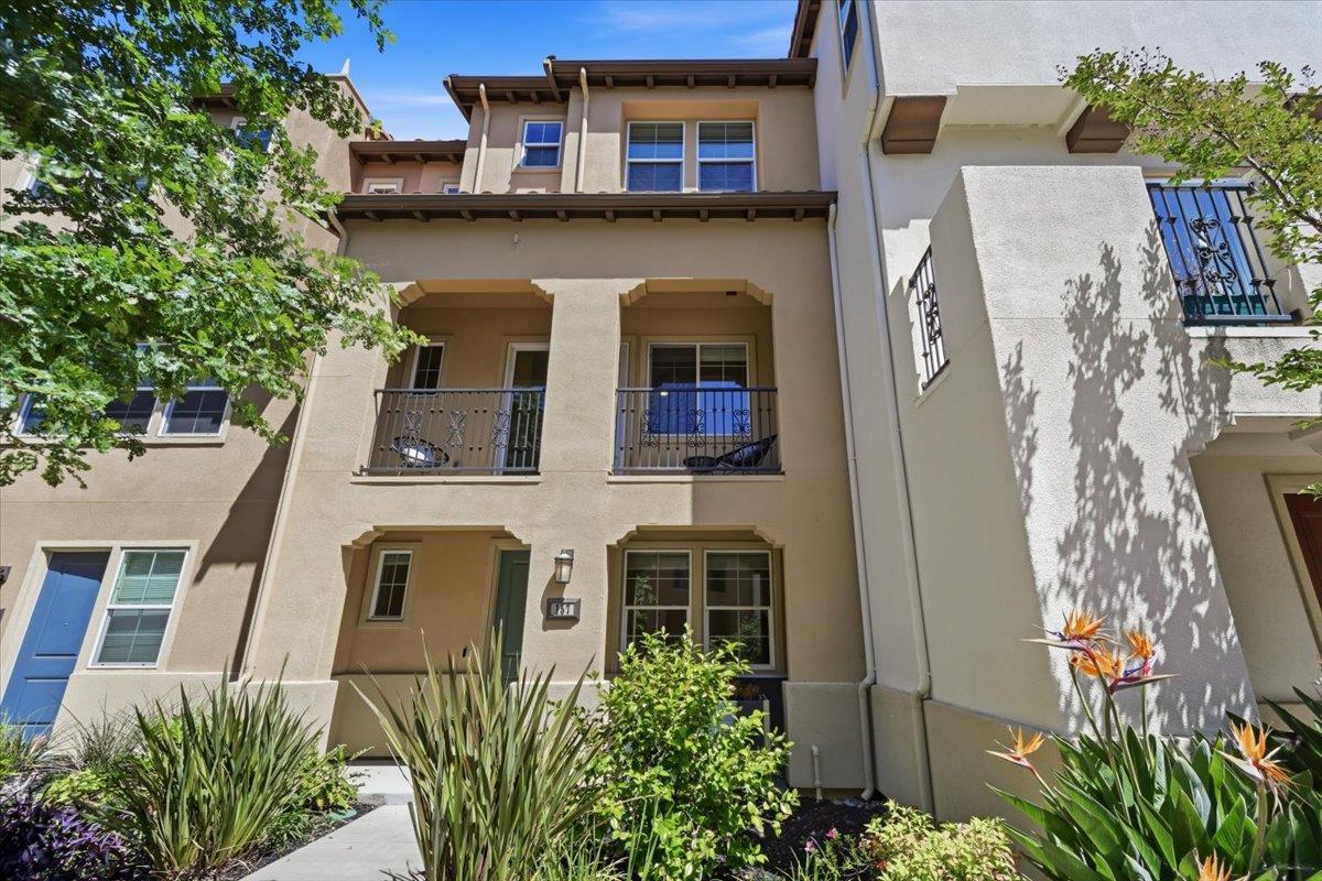 Detail Gallery Image 49 of 78 For 157 Jeffrey Ter, Sunnyvale,  CA 94086 - 3 Beds | 2/1 Baths