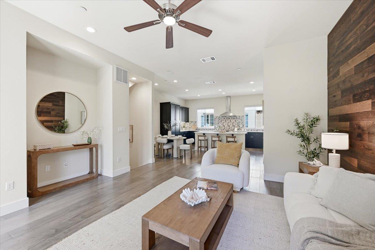 Detail Gallery Image 8 of 78 For 157 Jeffrey Ter, Sunnyvale,  CA 94086 - 3 Beds | 2/1 Baths