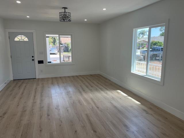 Detail Gallery Image 2 of 17 For 1275 N Farris Ave, Fresno,  CA 93728 - 3 Beds | 1/1 Baths