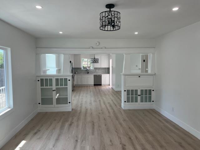 Detail Gallery Image 4 of 17 For 1275 N Farris Ave, Fresno,  CA 93728 - 3 Beds | 1/1 Baths