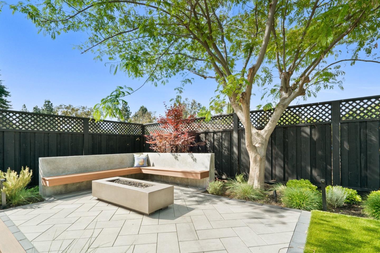 Detail Gallery Image 15 of 59 For 4509 Thistle Dr, San Jose,  CA 95136 - 4 Beds | 2/1 Baths