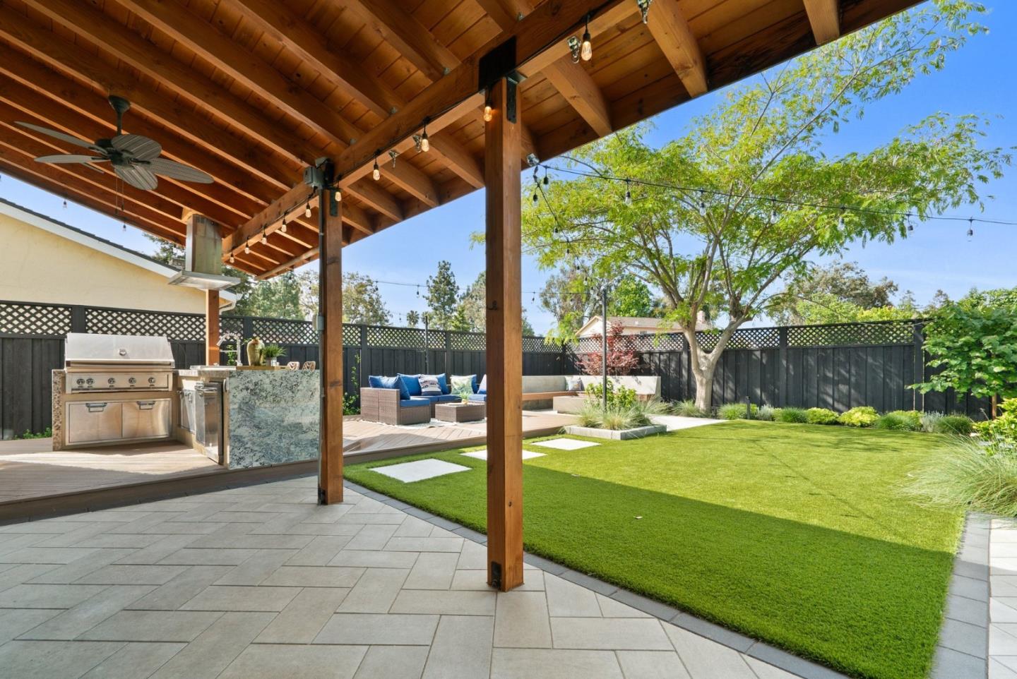 Detail Gallery Image 17 of 59 For 4509 Thistle Dr, San Jose,  CA 95136 - 4 Beds | 2/1 Baths