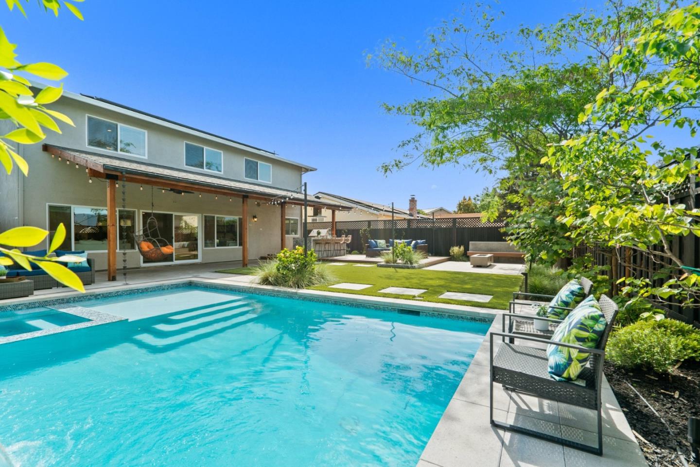 Detail Gallery Image 22 of 59 For 4509 Thistle Dr, San Jose,  CA 95136 - 4 Beds | 2/1 Baths