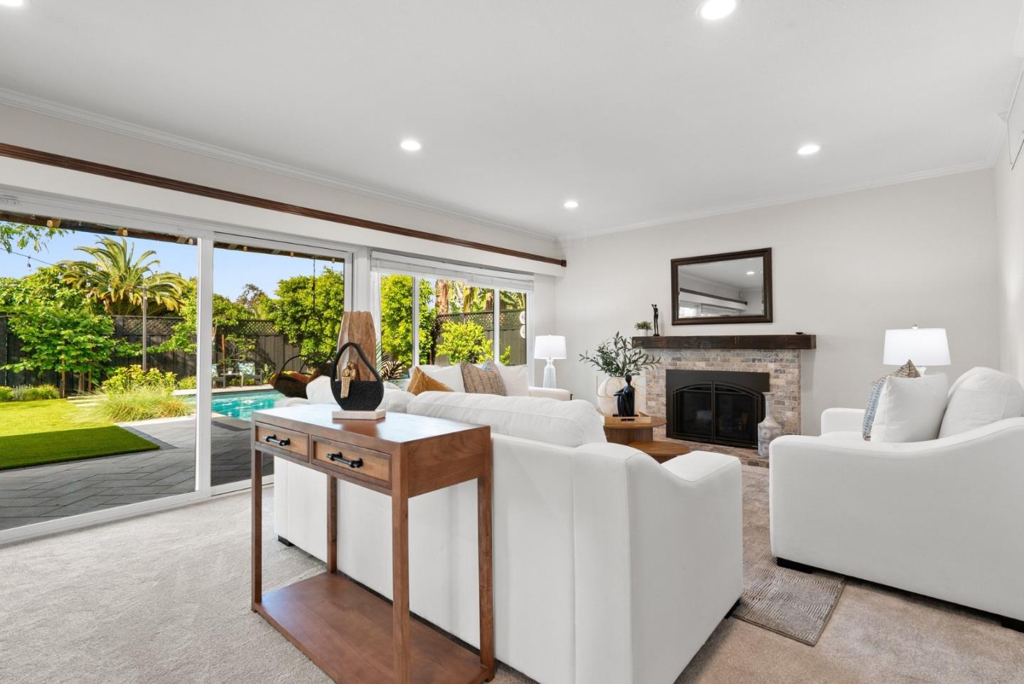 Detail Gallery Image 4 of 59 For 4509 Thistle Dr, San Jose,  CA 95136 - 4 Beds | 2/1 Baths