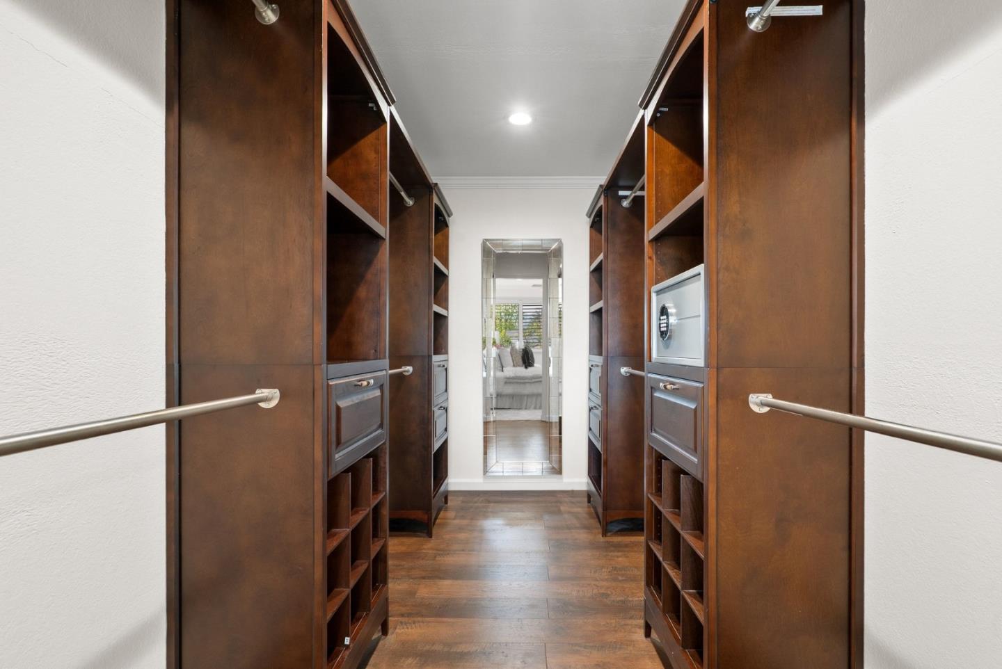 Detail Gallery Image 44 of 59 For 4509 Thistle Dr, San Jose,  CA 95136 - 4 Beds | 2/1 Baths