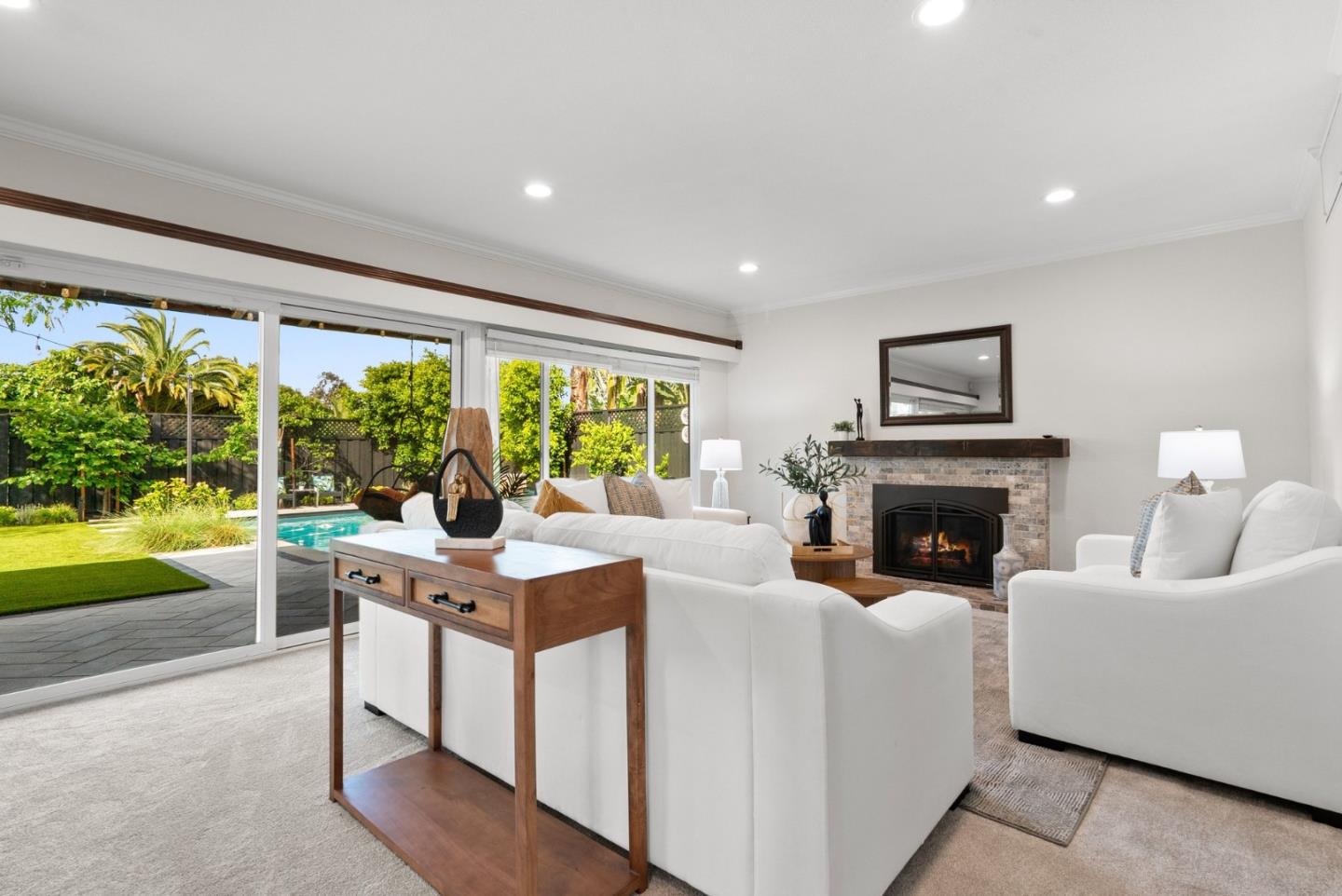 Detail Gallery Image 6 of 59 For 4509 Thistle Dr, San Jose,  CA 95136 - 4 Beds | 2/1 Baths