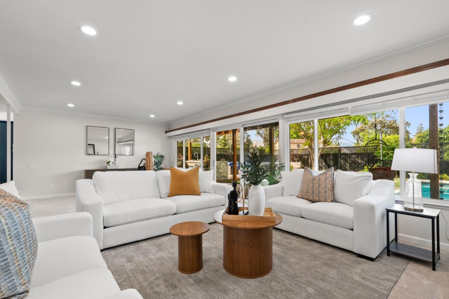 Detail Gallery Image 8 of 59 For 4509 Thistle Dr, San Jose,  CA 95136 - 4 Beds | 2/1 Baths