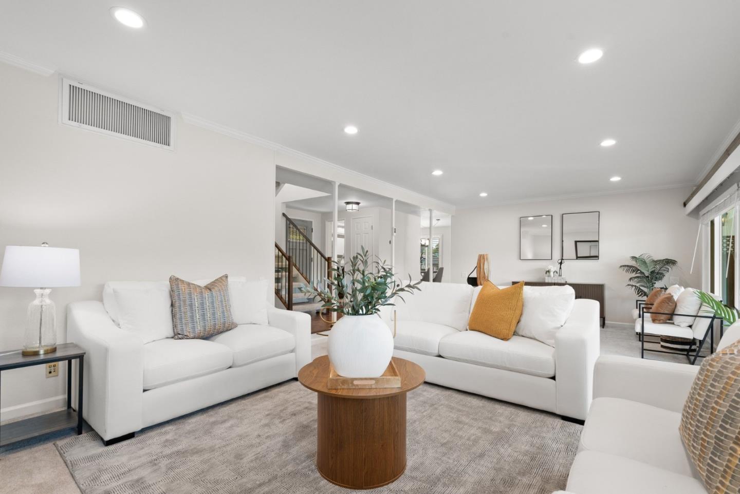 Detail Gallery Image 9 of 59 For 4509 Thistle Dr, San Jose,  CA 95136 - 4 Beds | 2/1 Baths