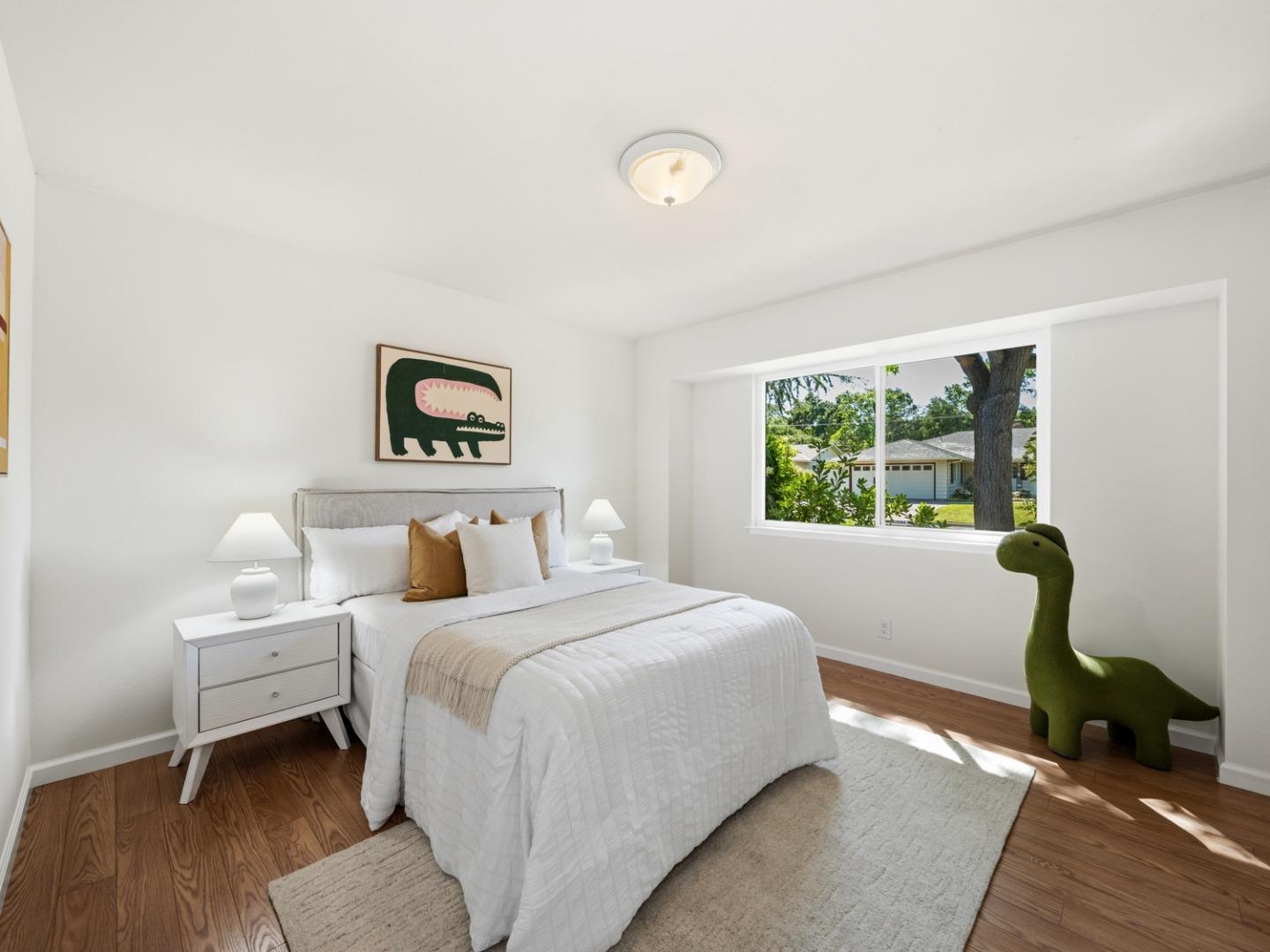 Detail Gallery Image 16 of 40 For 12100 Saraglen Dr, Saratoga,  CA 95070 - 5 Beds | 3 Baths