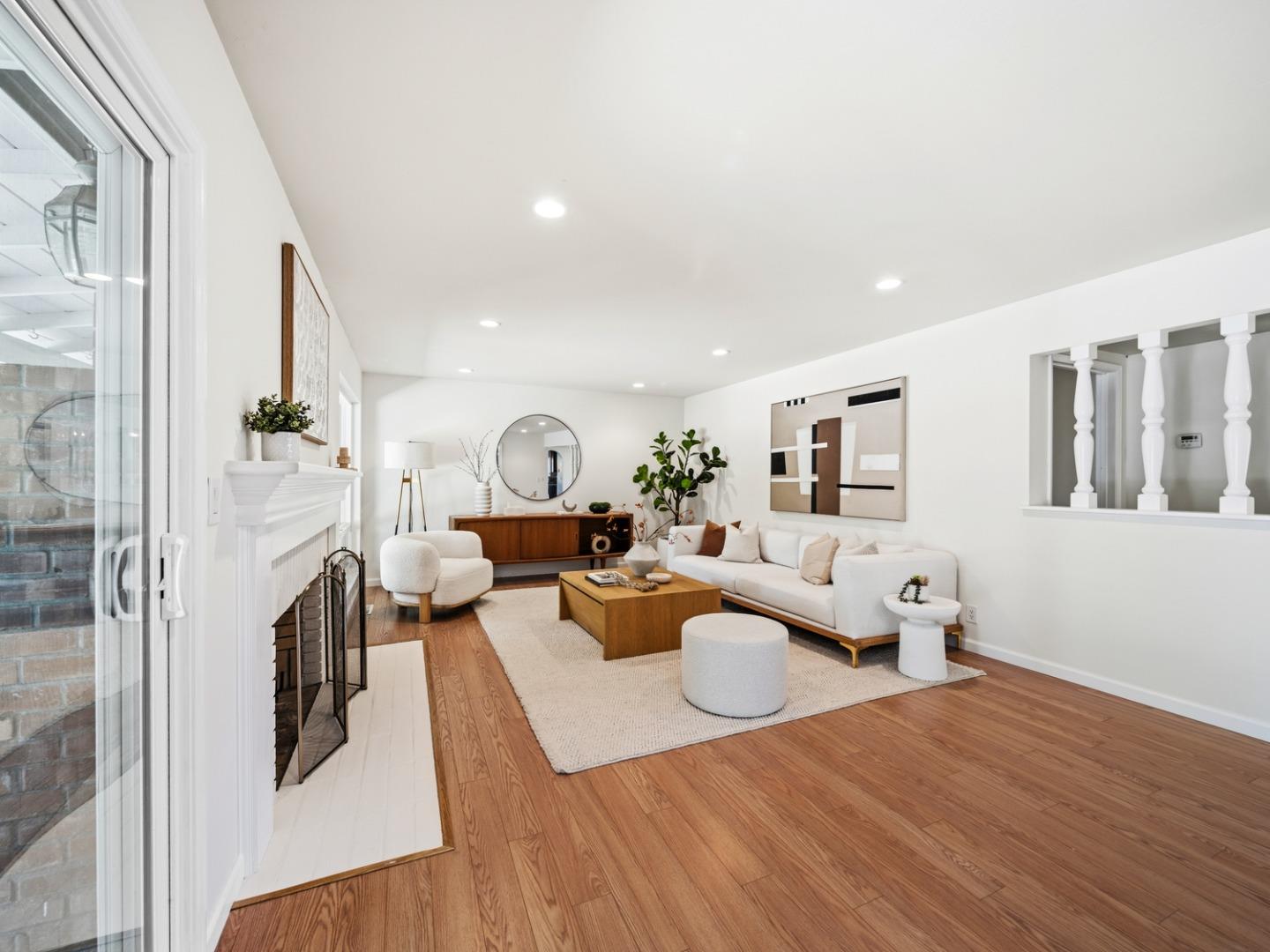 Detail Gallery Image 3 of 40 For 12100 Saraglen Dr, Saratoga,  CA 95070 - 5 Beds | 3 Baths