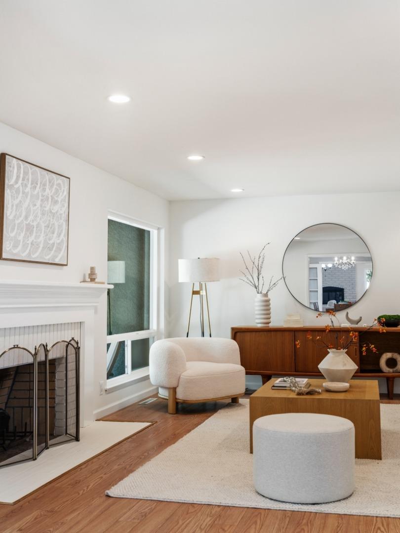 Detail Gallery Image 5 of 40 For 12100 Saraglen Dr, Saratoga,  CA 95070 - 5 Beds | 3 Baths